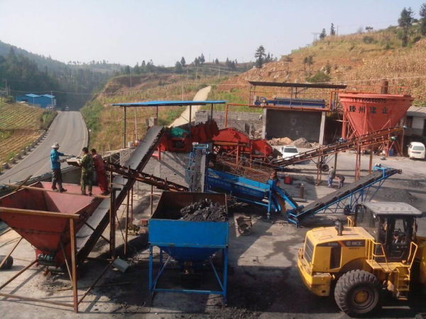 云南富源8平方洗煤設(shè)備正式安裝投產(chǎn)，助力選煤效率提升